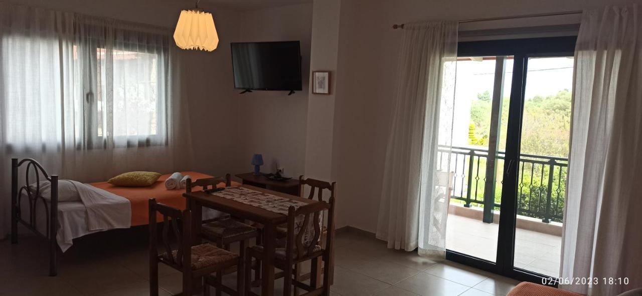Orange Tree Garden Apartment Pefkochori Exterior photo