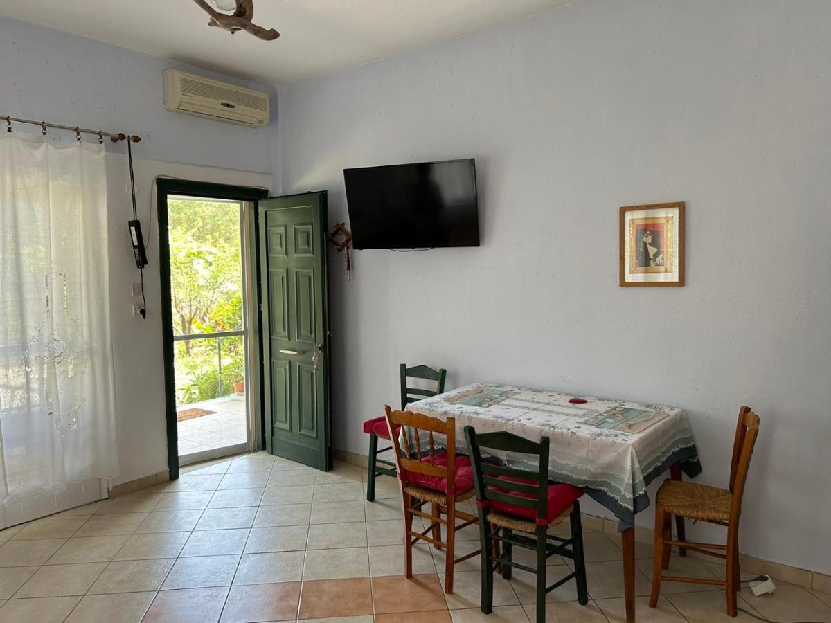 Orange Tree Garden Apartment Pefkochori Exterior photo